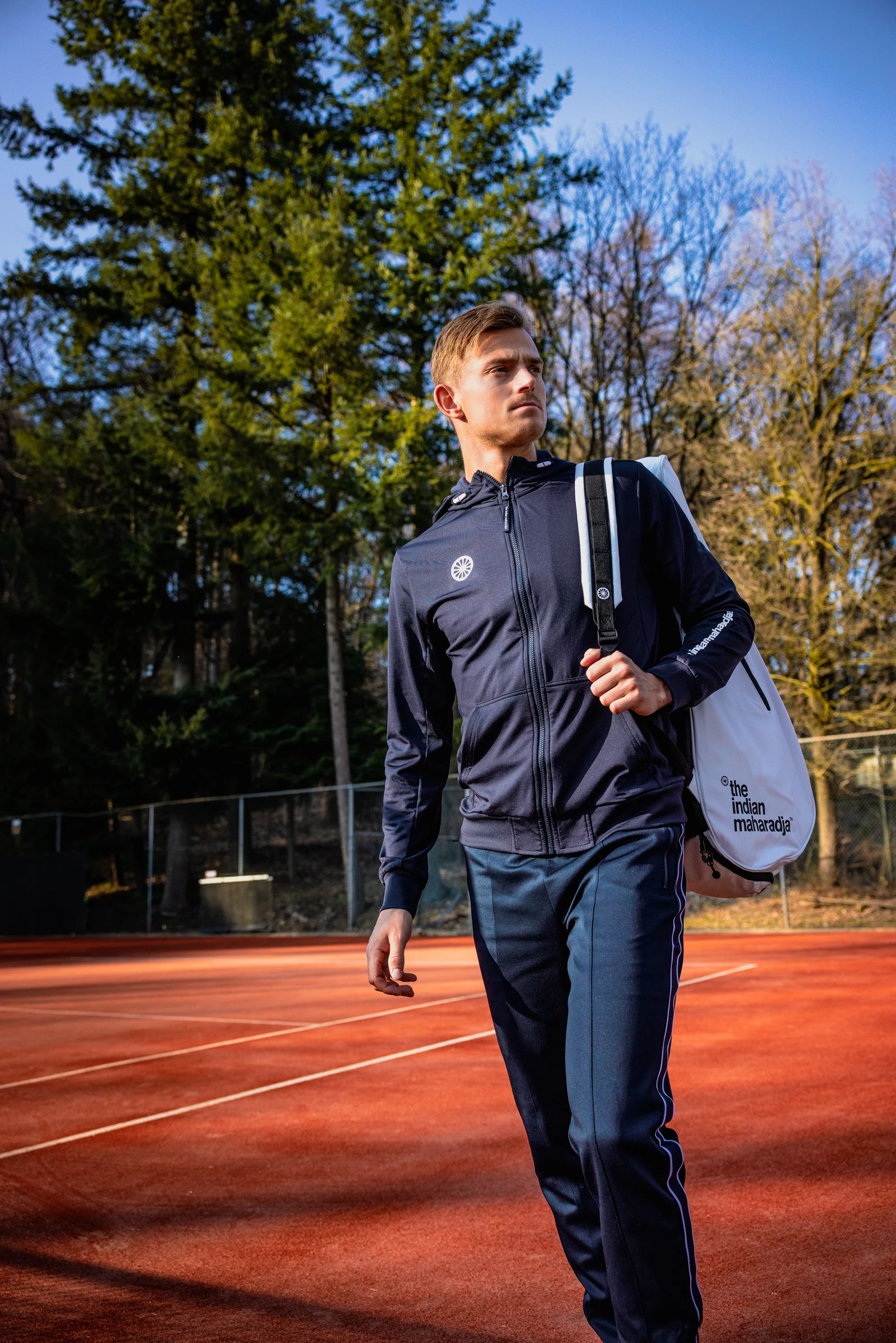 The Indian Maharadja · Teamwear · 16